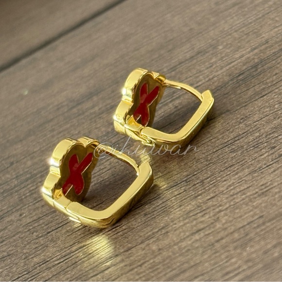 Four-leaf Clover 18K Gold Plated Red / Gold Color Stud Earrings - Picture 5 of 5